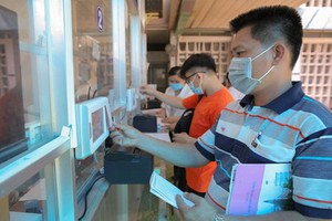 本市統一醫院採用智能診病卡結算院費。