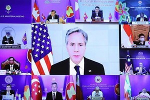 美國國務卿安東尼·布爾肯在東盟-美國外長視頻會議上發表講話。（圖源：越通社）