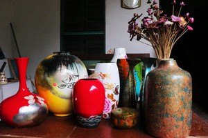 夏泰村的磨漆手工藝產品豐富多樣。