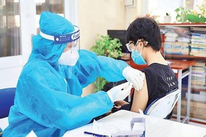 第十一郡封鎖區居民獲安排流動接種新冠疫苗。