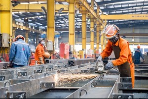 圖為平政縣安夏工業區大勇機械股份公司執行"三就地"生產模式。（圖源: 安芳）