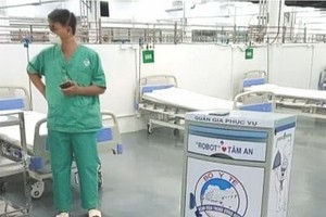 機器人助力治療新冠患者