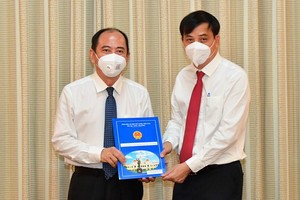 曾志尚副教授出任市衛生廳長職務