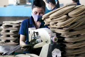 中小企業面臨資金困難。（示意圖源：陳水）