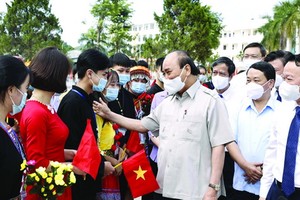 國家主席參加安沛省民族高中校開學典禮