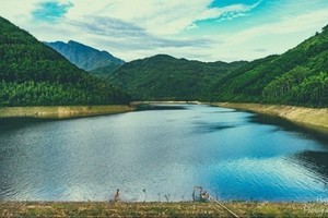 圖為永福省的著名旅遊景點麝香湖。（圖源：永福報）