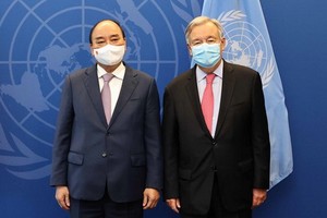 國家主席阮春福（左）與聯合國秘書長安東尼奧‧古特雷斯會面。（圖源：越通社）