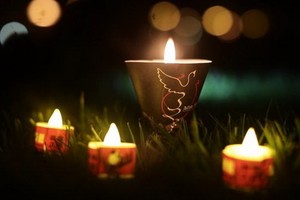 哀挽張漢明書畫家千古