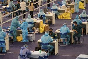 本市開展大規模的新冠疫苗接種。（圖源：HCDC）