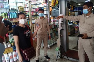 通告指出，市場管理委員會及餐飲業業主若未能嚴格落實上述指令，將面臨吊銷營業執照及勒令關閉的處罰。（圖源：互聯網）