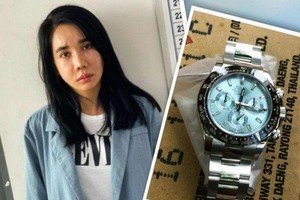 被抓獲的嫌犯呂氏英（左圖）與涉案證物。（圖源：警方提供）