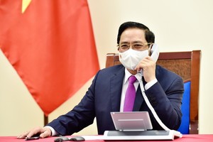 政府總理范明政昨(12)日下午與土耳其副總統福阿德‧奧克塔伊舉行電談。（圖源：VGP）