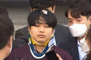 當地時間10月14日上午，韓國最高法院對“N號房”主犯趙主彬進行終審宣判，判處其42年有期徒刑。（圖源：視頻截圖）