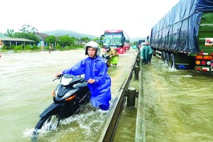 順化市大雨後多處受淹。