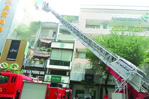 第十郡某卡拉 OK 店失火