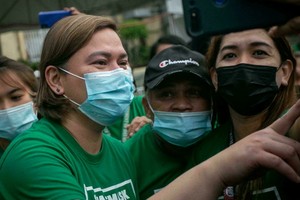 菲律賓總統杜特爾特的女兒莎拉‧杜特爾特13日宣佈與前總統馬科斯的兒子小馬科斯搭檔競選副總統。（圖源：AFP）