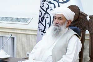 現任阿富汗塔利班臨時政府代理總理穆罕默德‧哈桑‧阿洪德在阿富汗國家電視台發佈了30分鐘的音頻講話。（圖源：互聯網）