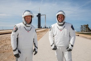 NASA 選出10 名預備宇航員