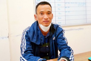 被抓獲的嫌犯阮文奧。（圖：陳嶺）