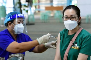 市民在接種疫苗。（圖：秋莊）