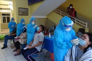 建議為學校提供快速檢測儀