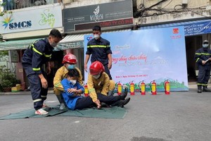 消防救護演習訓練。（圖：迎風）