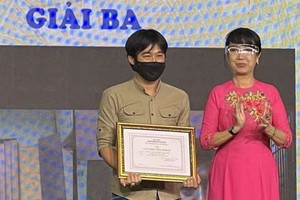 華人音樂家畢寶藤兩作品獲獎