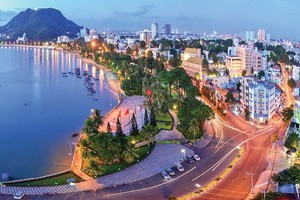 頭頓市一景。（圖：明理）