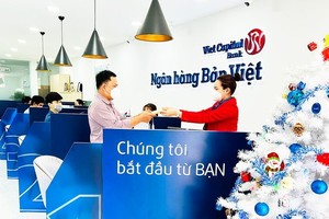 許多銀行年底向經營戶與商販提供優惠貸款服務。