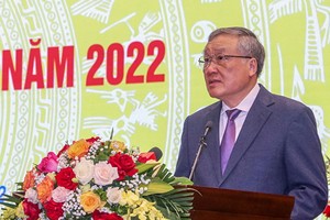 最高人民法院院長阮和平在會議上發表講話。（圖：黎秀）