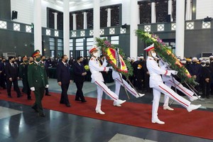 黨中央原書記、政府原副總理阮崑喪禮隆重舉行