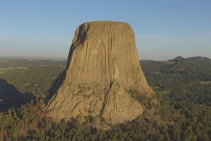 美國名勝魔鬼塔。