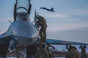 烏克蘭總參謀部在其社交網站主頁上發佈的烏軍隊演習畫面。（圖：推特）