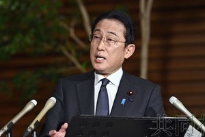 日本首相岸田文雄接受媒體採訪。