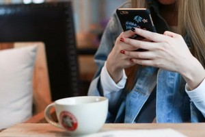 手機黨要做好護眼４措施