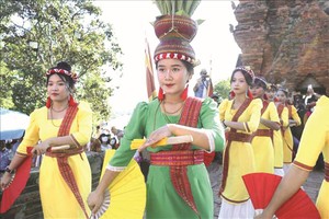 寧順省占婆族同胞歡慶卡特節