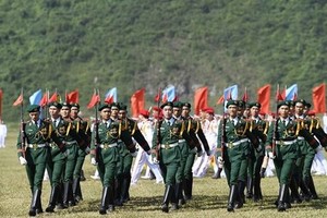 參加 AARM-30 彩排活動士兵。（圖：互聯網）