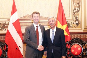 市領導接見丹麥王儲弗雷德里克