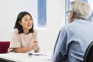 考生應考雅思口語考試。（圖：IDP）