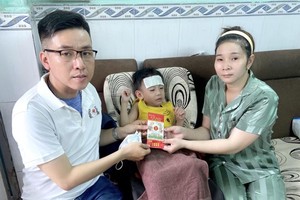 裴氏碧莊感謝雙龍慈善組對其孩子予以相助。