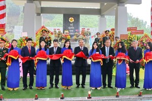 國家主席阮春福出席槽嶼-漓嶺紀念區剪綵儀式。（圖：越通社）