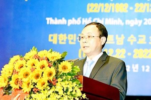 市委副書記阮文孝在儀式上致詞。（圖：越勇）