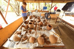 這一研究結果基於對陶器殘片的分析，表明了陶器傳統起源於中亞或西西伯利亞，而後被歐洲的狩獵採集者社群習得。（圖：UNIVERSITY OF BRISTOL）