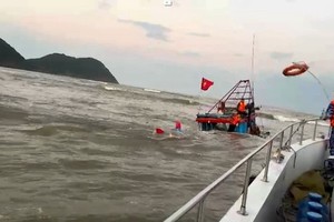 第一區海警司令部救起海上遇險船員