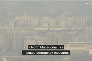 北馬其頓首都是世界上污染最嚴重的城市之一。（圖：視頻截圖）