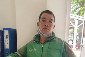 陈锦堂因病痛，生活难保。