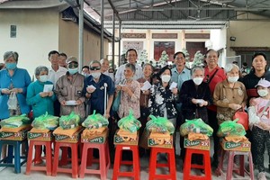 永安堂赴前江省行善