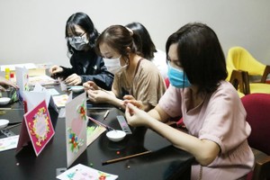 SHZ迎春书法盛会备受青少年欢迎。