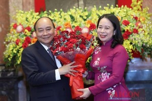 希望阮春福同志继续为党、国家及人民作贡献