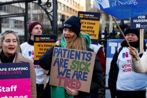 皇家护理学院 (RCN) 工会写信给苏纳克，要求他通过提出“有意义的”薪酬提议来“迅速结束”护士罢工。（图：路透社）